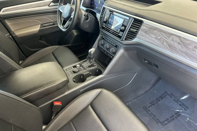 Used 2023 Volkswagen Atlas Cross Sport SE AWD/4WD image 17
