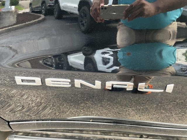 New 2026 GMC Sierra 1500 Denali w/ Denali Reserve Package image 9