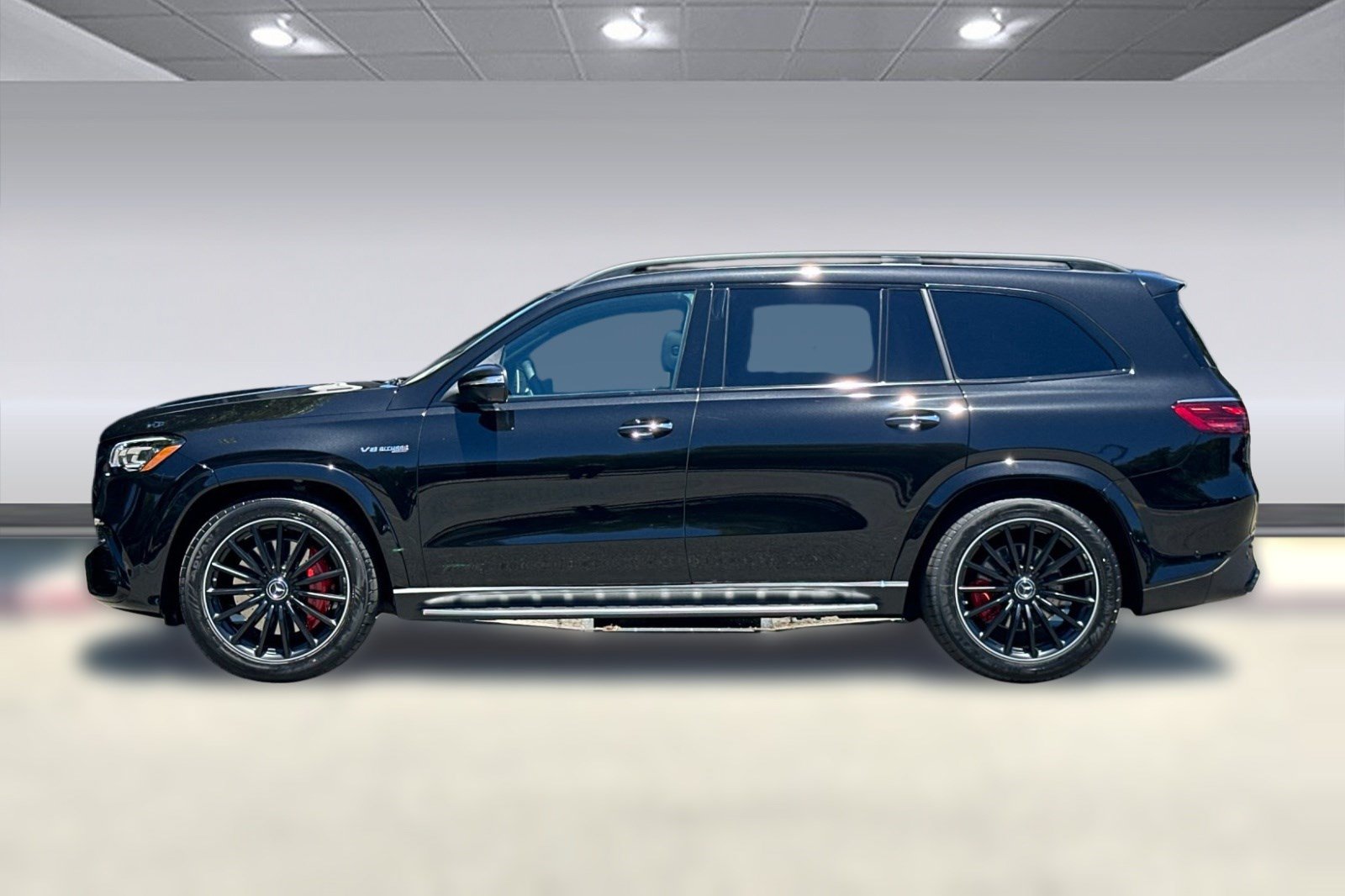 New 2026 Mercedes-Benz GLS 63 AMG 4MATIC image 2