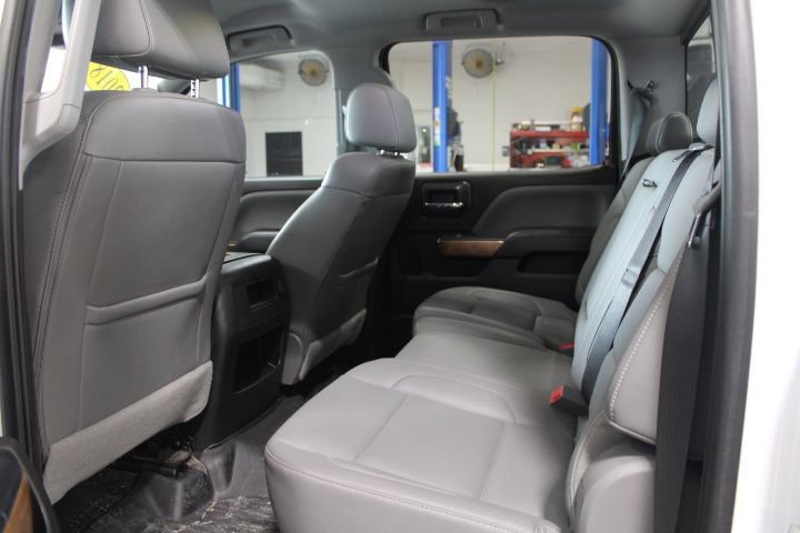 Used 2018 Chevrolet Silverado 1500 LTZ w/ Sport Package AWD/4WD image 14