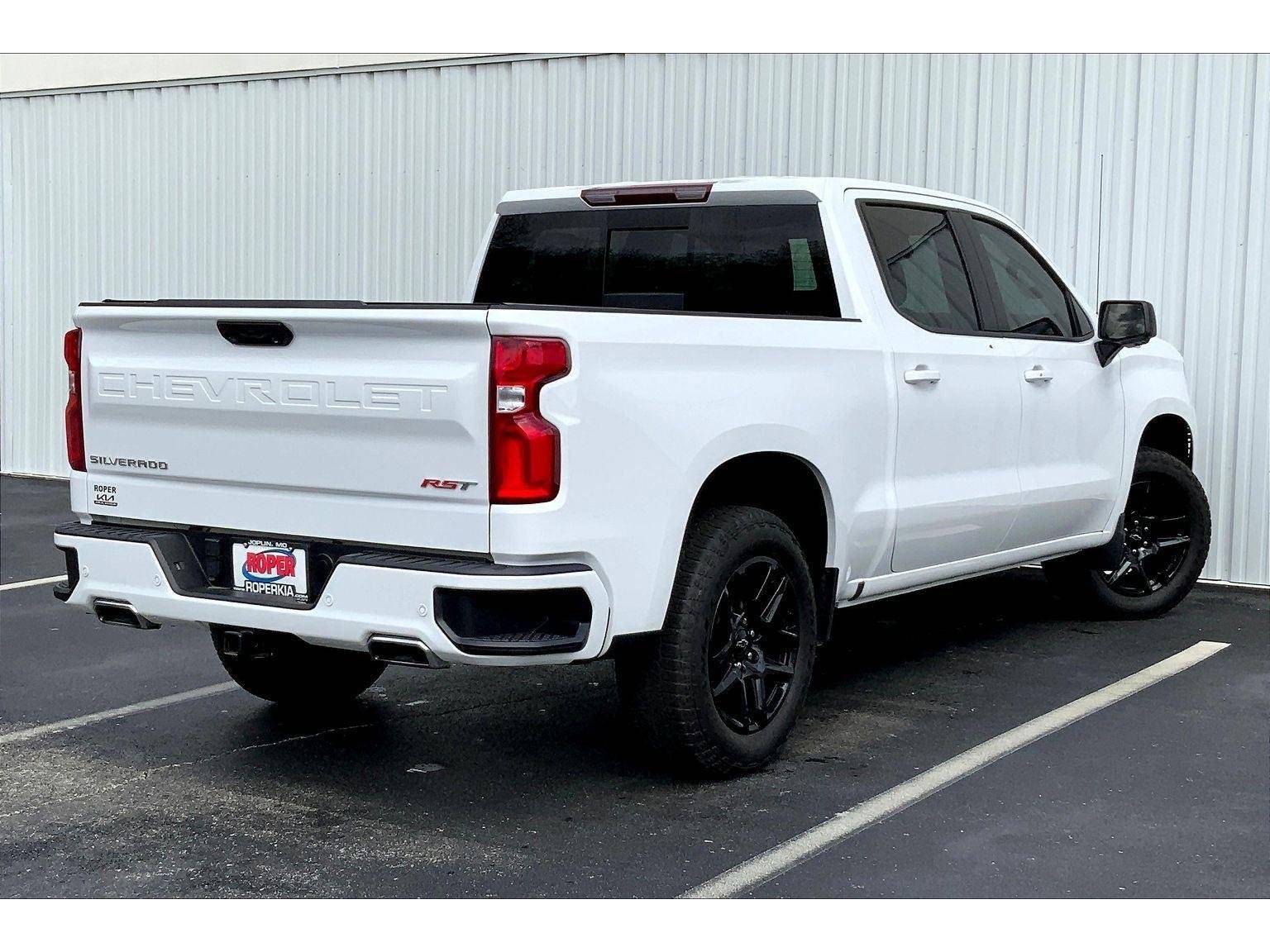 Used 2024 Chevrolet Silverado 1500 RST image 11