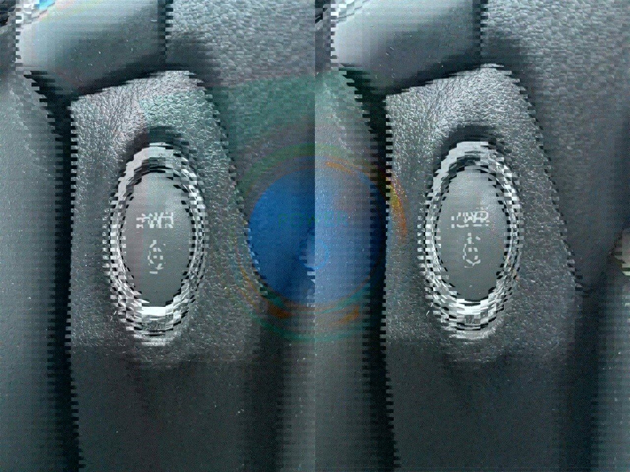 Used 2021 Toyota RAV4 XLE image 30