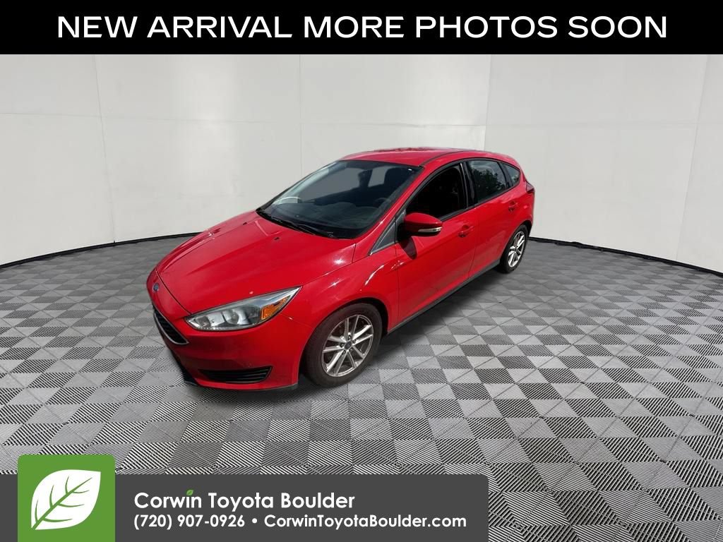 Used 2015 Ford Focus SE FWD image 3