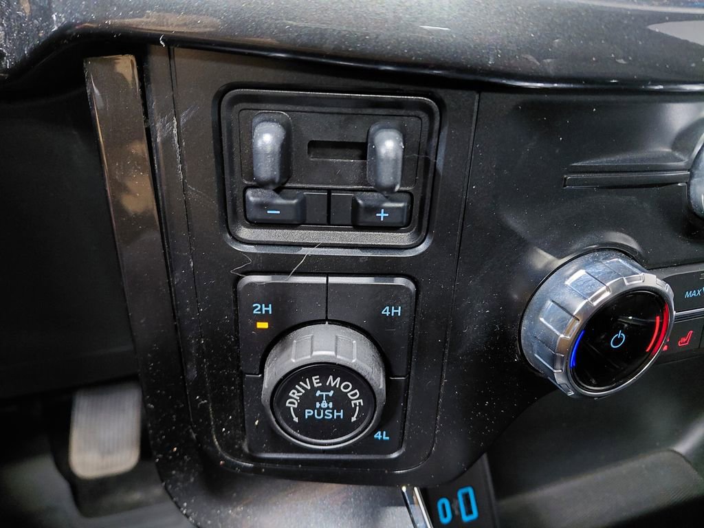 Certified 2022 Ford F150 XLT w/ Equipment Group 302A High image 33