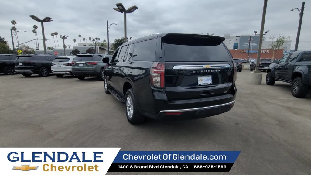 Used 2024 Chevrolet Suburban LT AWD/4WD image 6