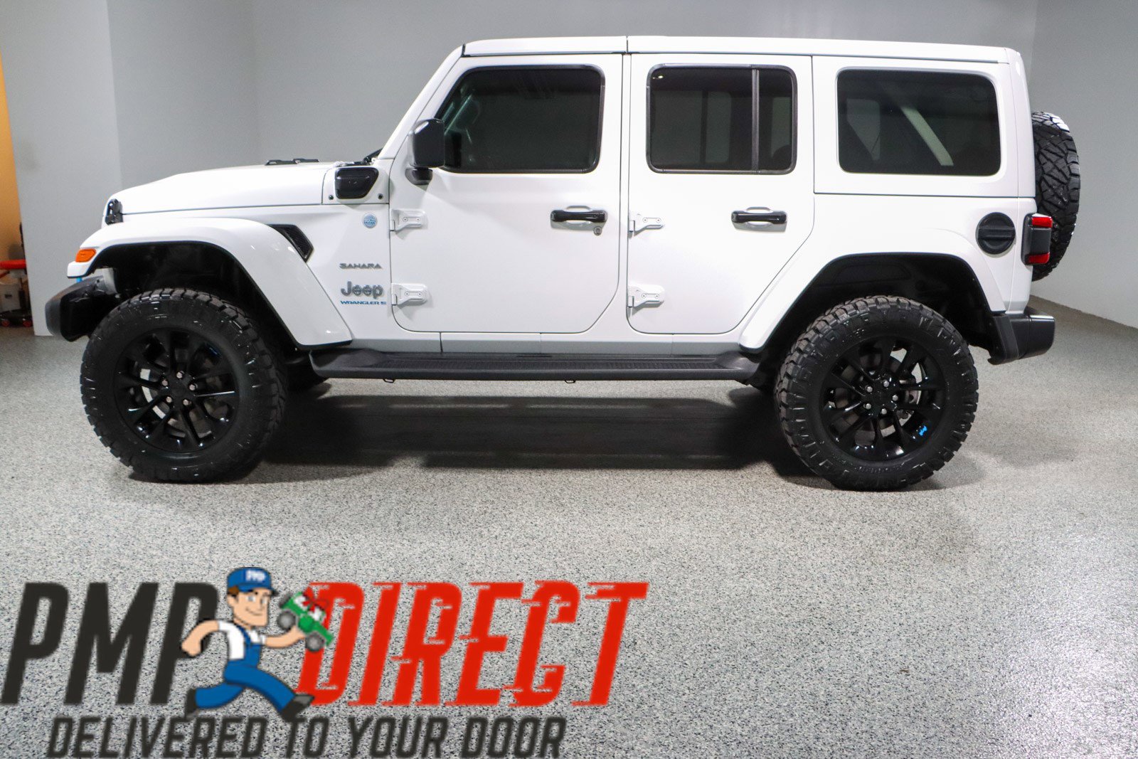 Used 2023 Jeep Wrangler Unlimited Sahara w/ Cold Weather Group AWD/4WD image 11
