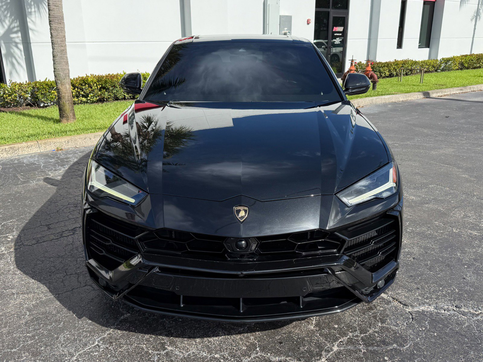 Used 2019 Lamborghini Urus AWD/4WD image 8