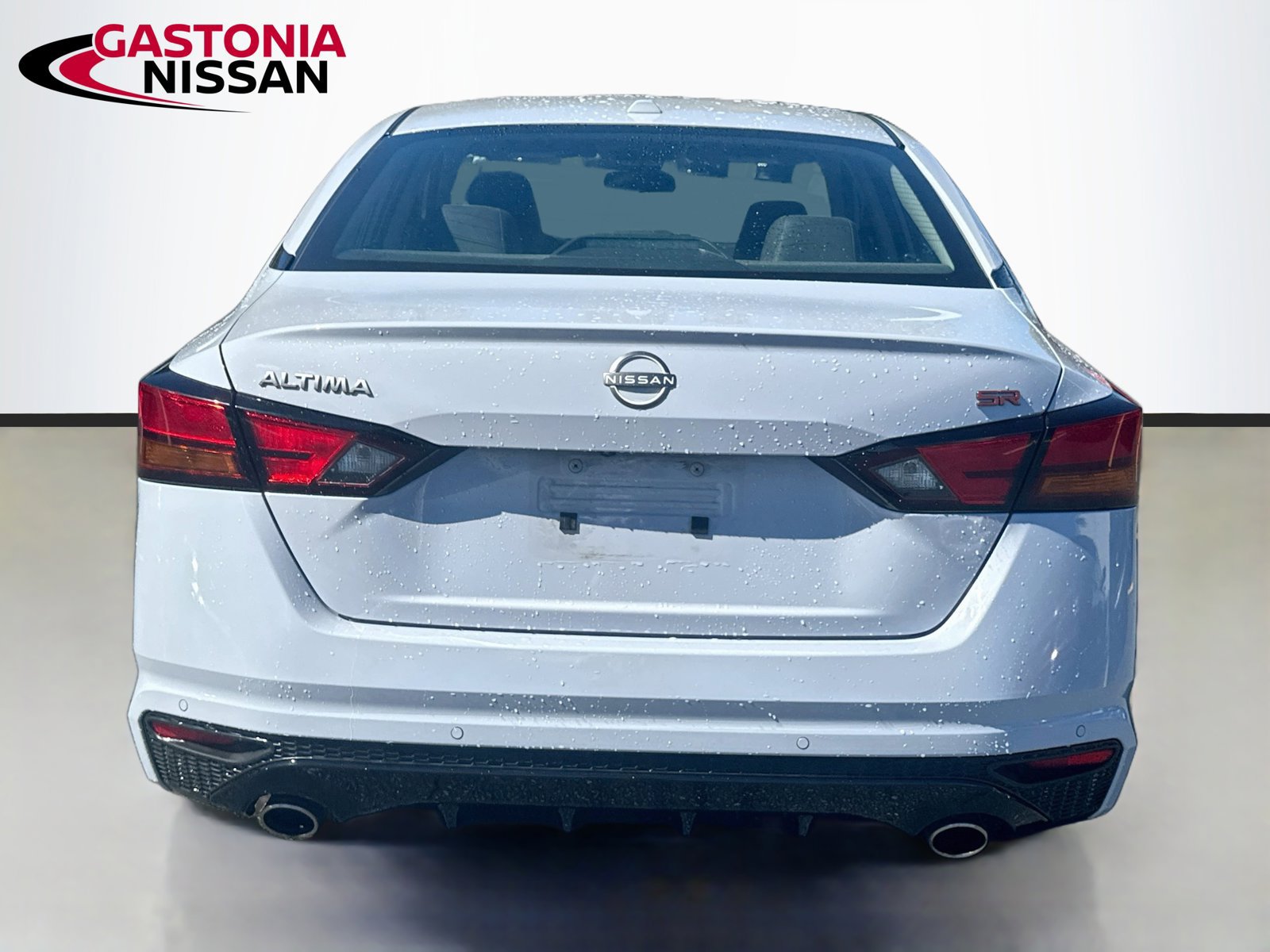 Used 2024 Nissan Altima 2.5 SR w/ SR Premium Package FWD image 7