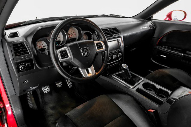 Used 2011 Dodge Challenger SRT8 RWD image 12