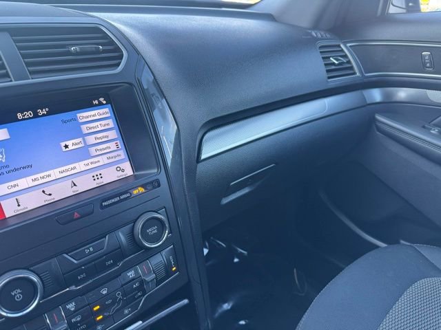 Certified 2019 Ford Explorer XLT w/ Equipment Group 201A FWD image 17