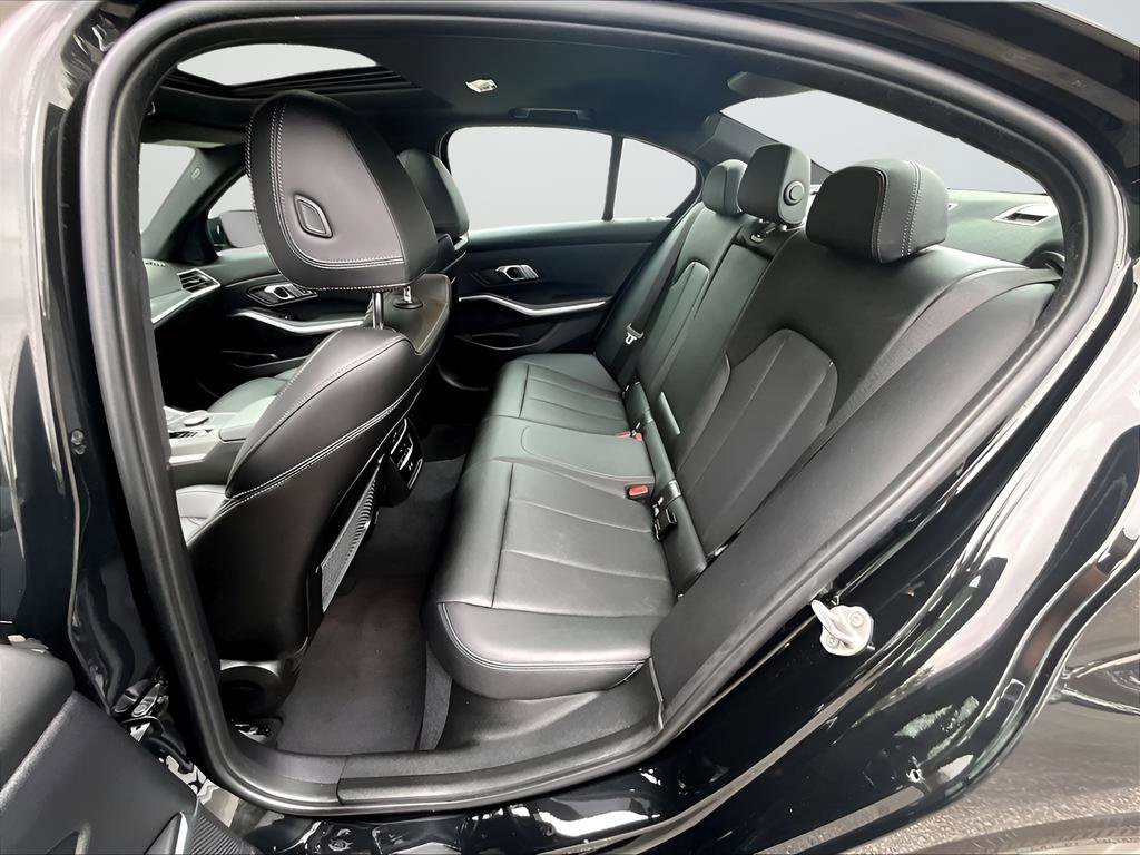 Used 2023 BMW 330i Sedan image 25