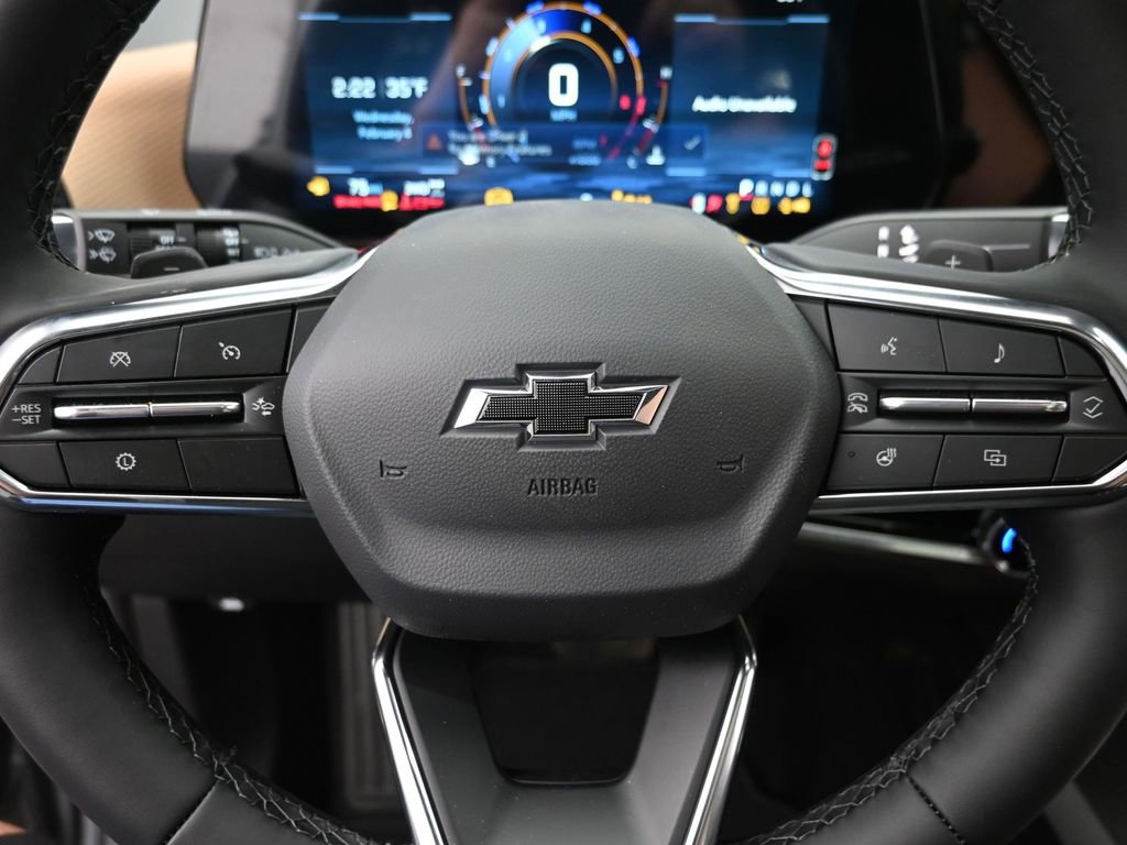 New 2026 Chevrolet Equinox ACTIV w/ Convenience Package III AWD/4WD image 17