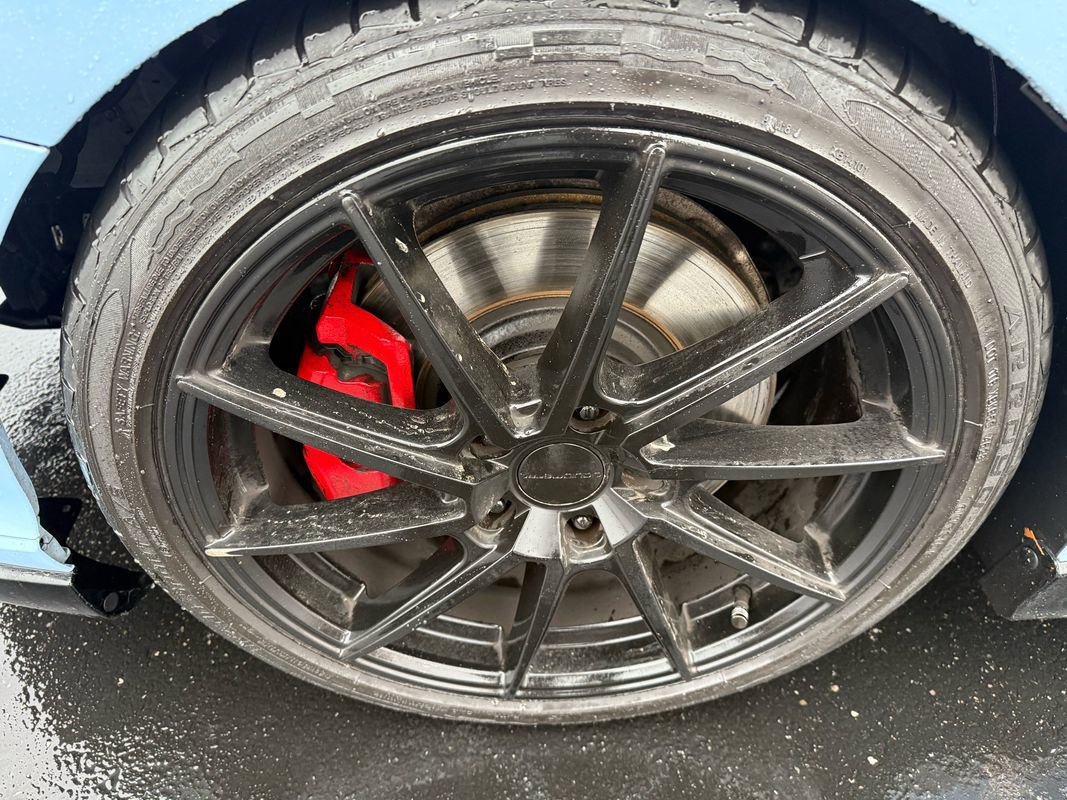 Used 2020 Hyundai Veloster N image 9