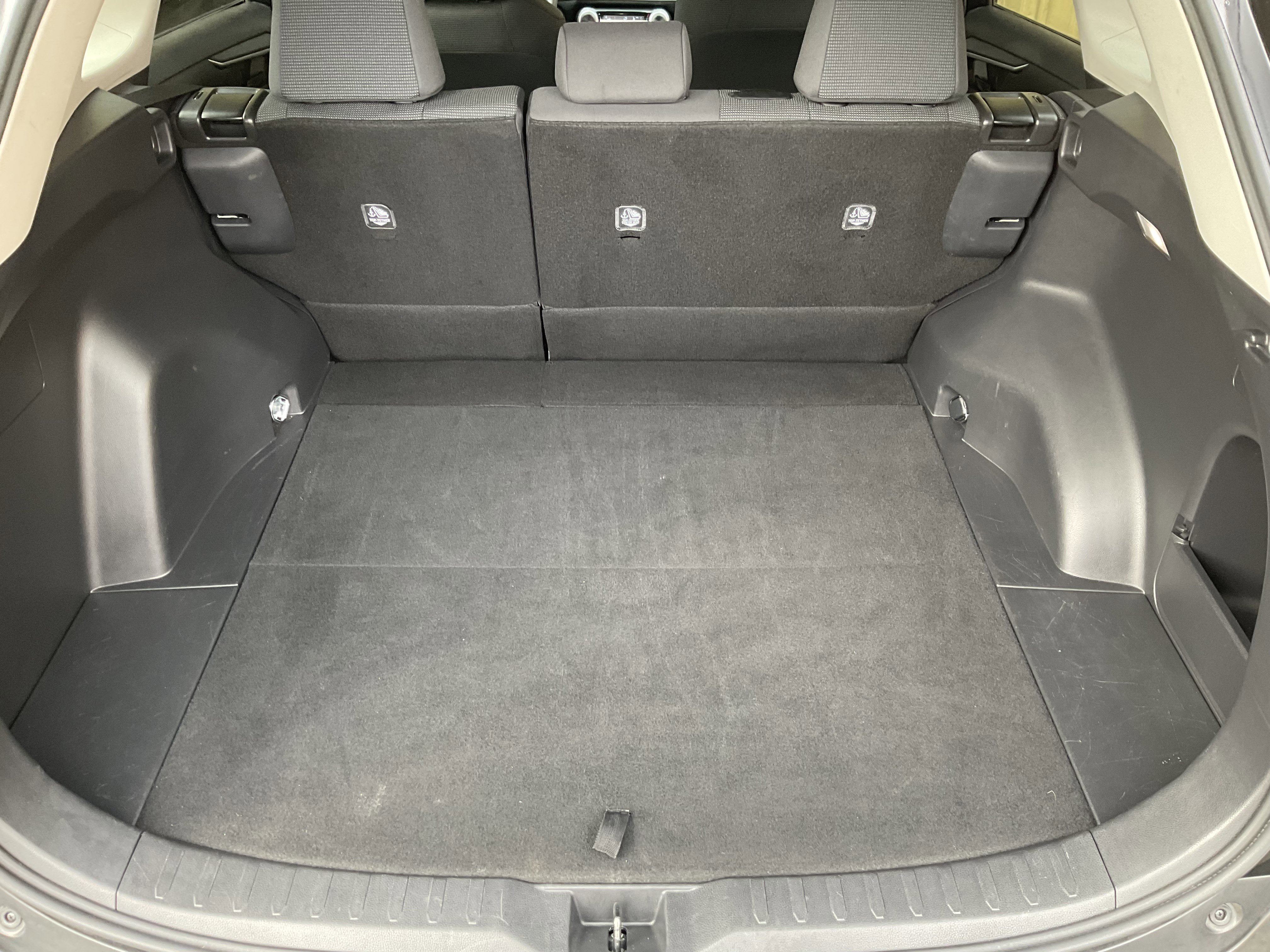 Used 2024 Toyota RAV4 LE image 38