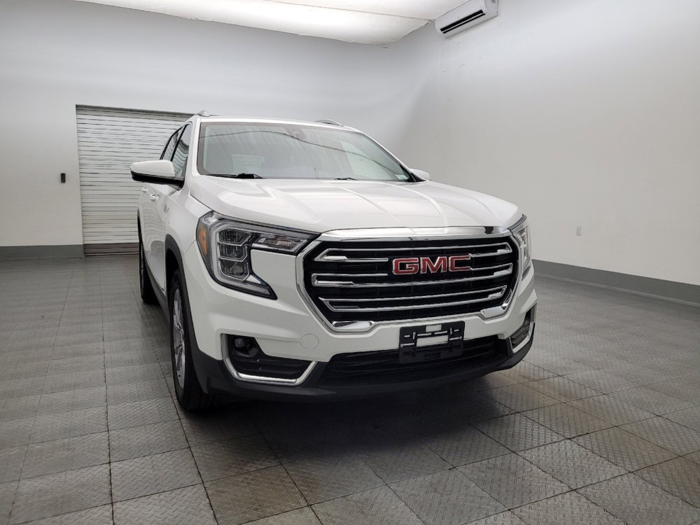 Used 2023 GMC Terrain SLT image 14