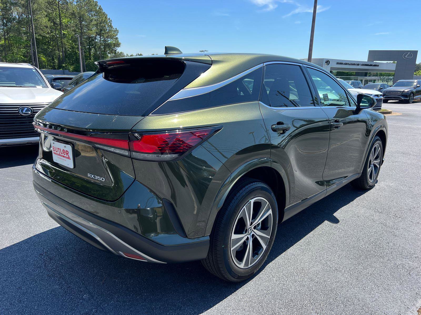 Used 2025 Lexus RX 350 FWD w/ Technology Package image 6