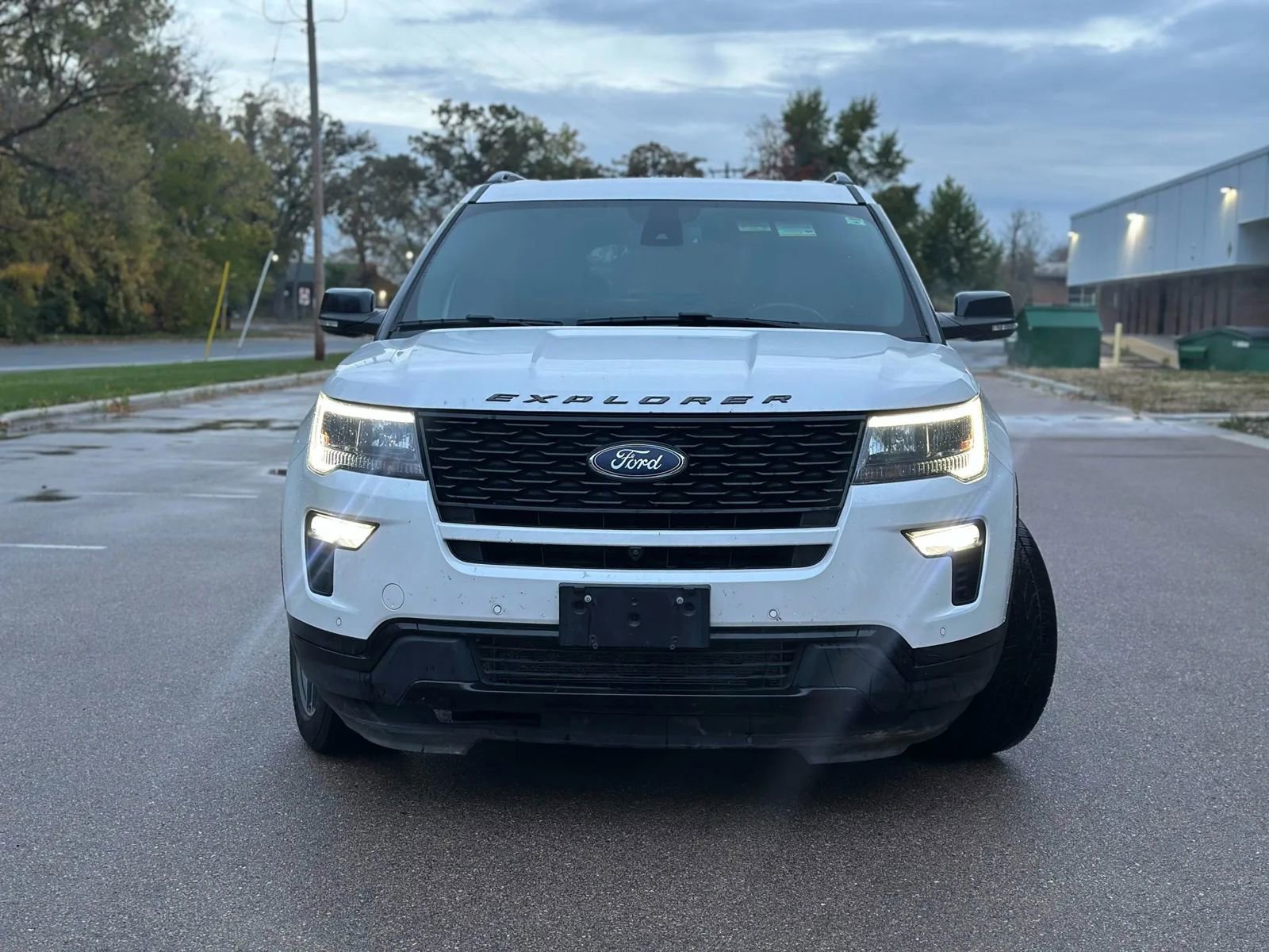 Used 2018 Ford Explorer Sport w/ Equipment Group 401A image 2