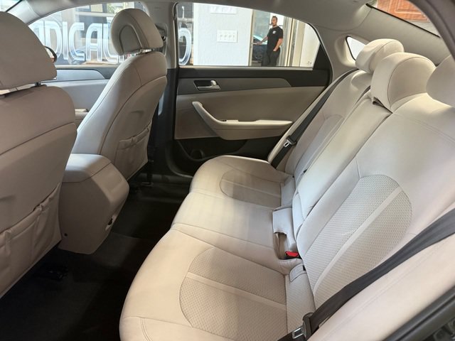 Used 2016 Hyundai Sonata SE FWD image 6