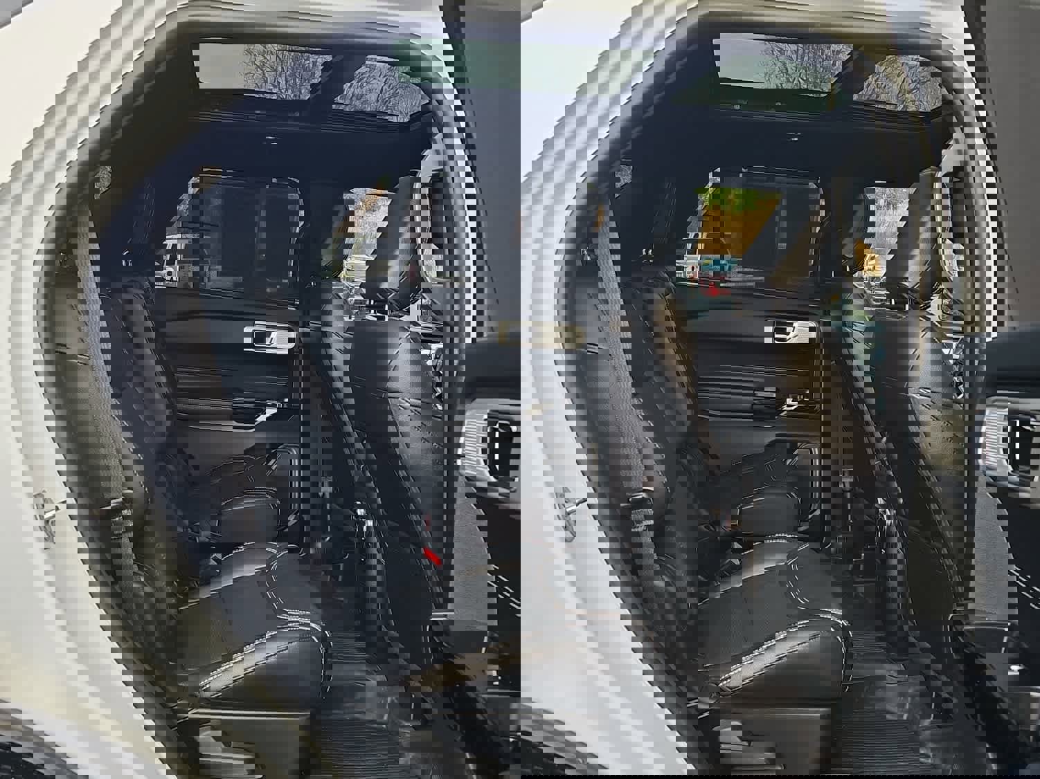 Used 2022 Ford Explorer ST w/ Equipment Group 401A image 27