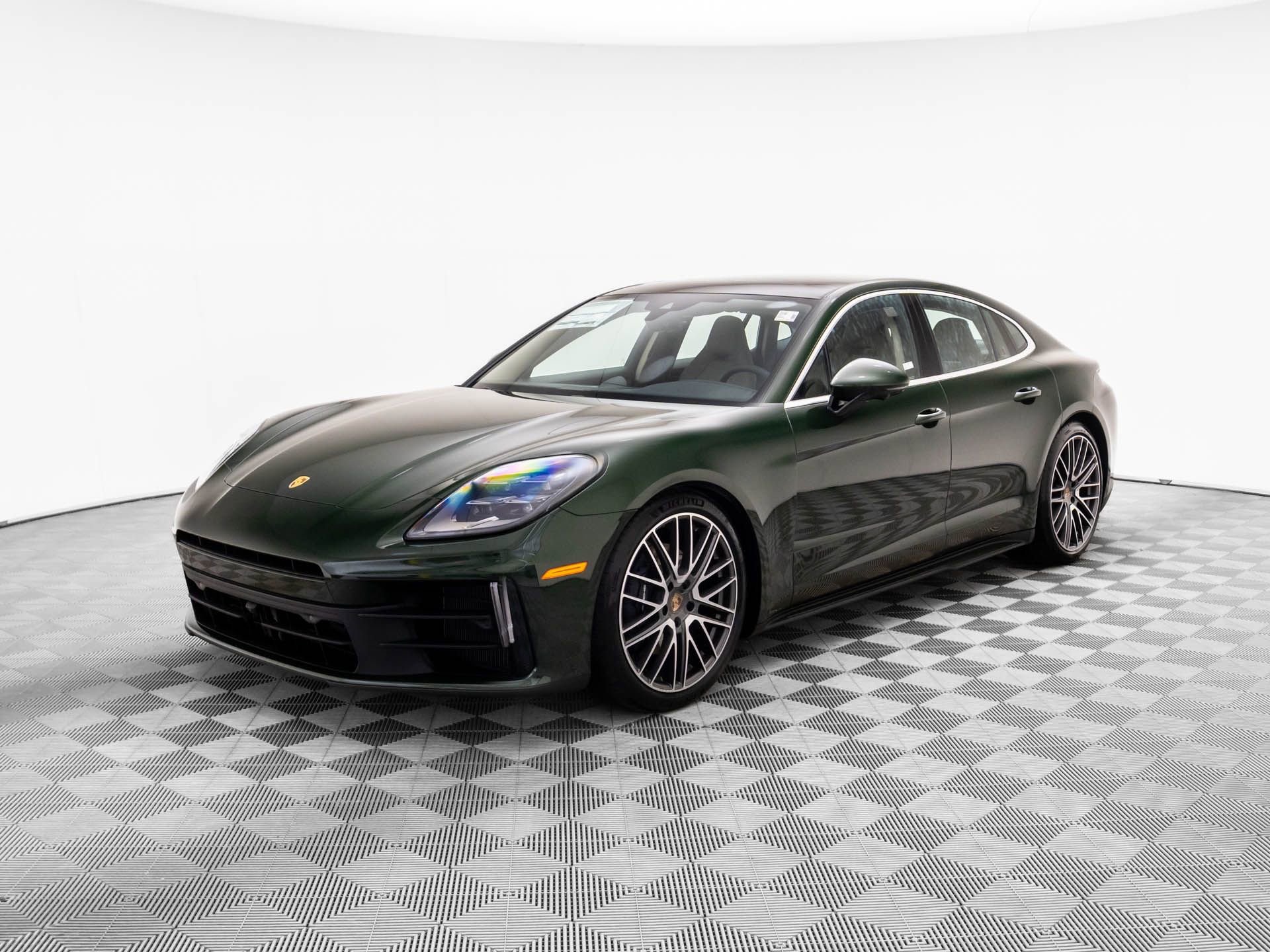 New 2026 Porsche Panamera 4 AWD/4WD image 1
