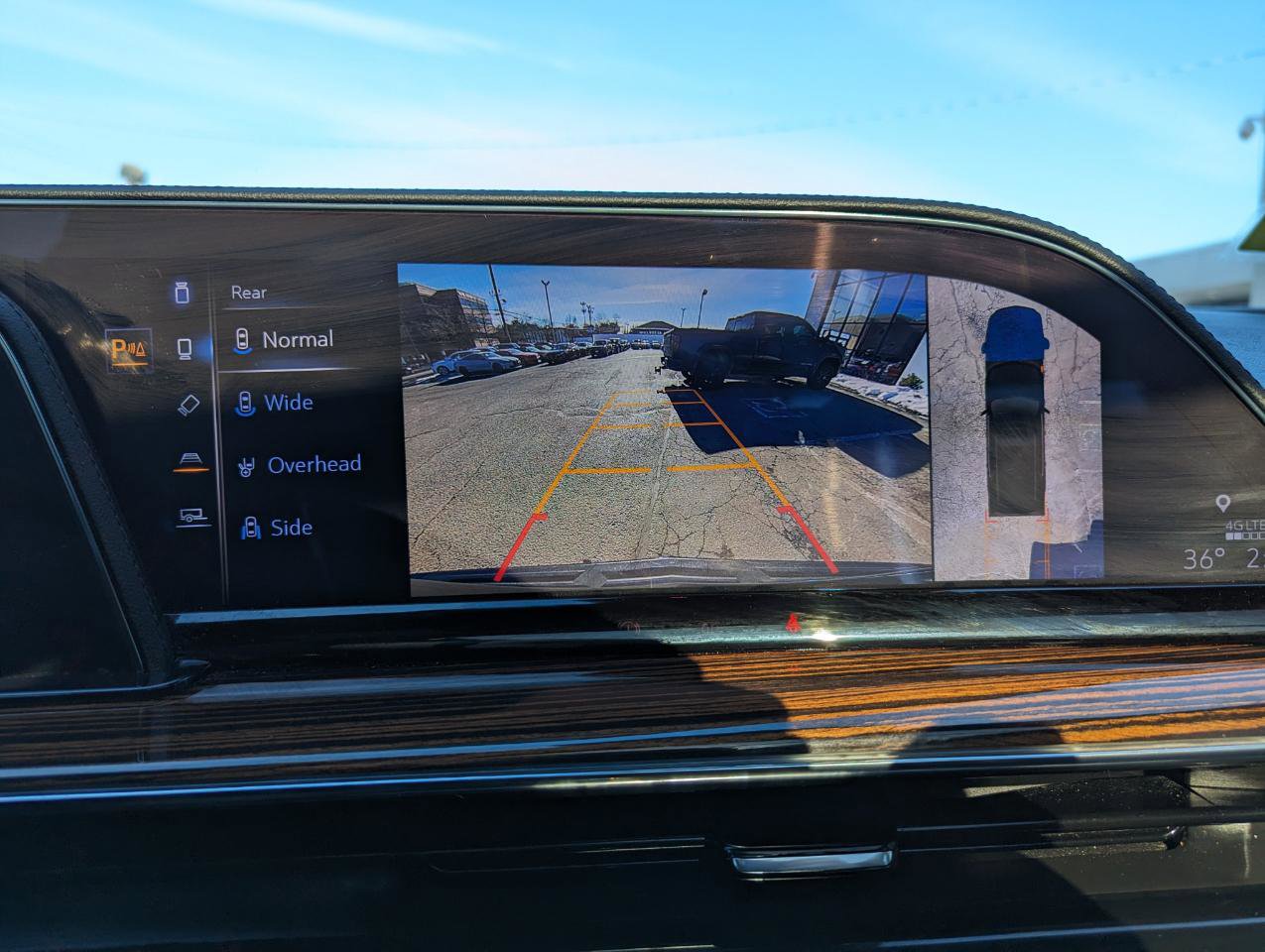 Used 2022 Cadillac Escalade Premium Luxury image 20