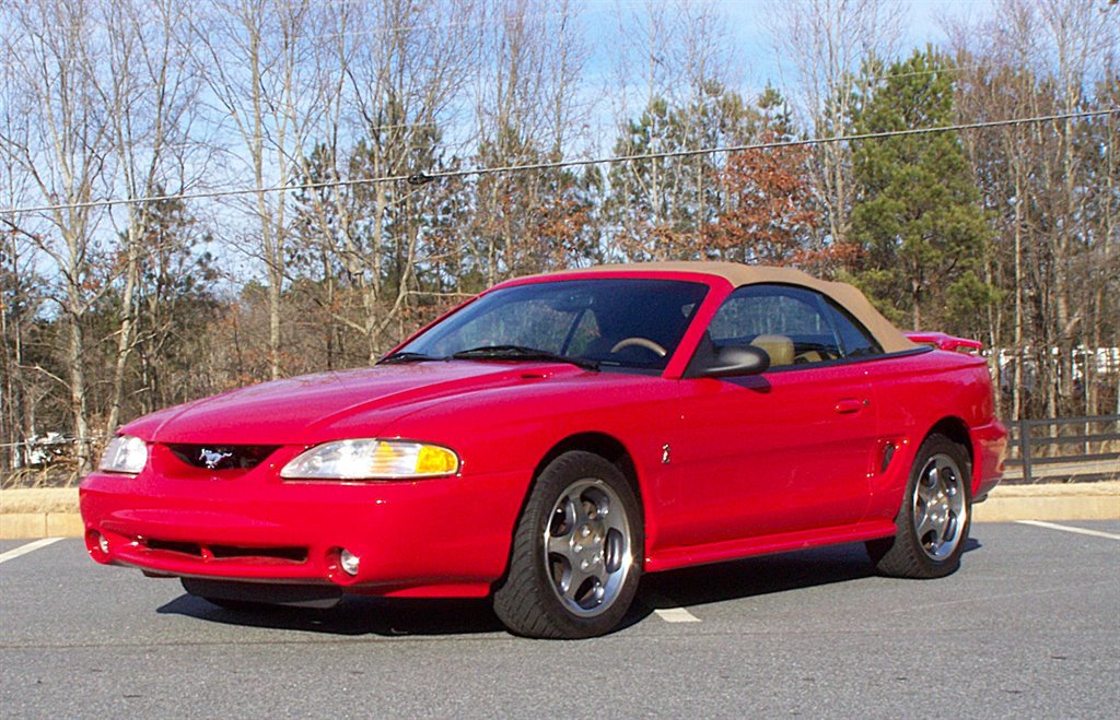 Used 1994 Ford Mustang GT RWD image 1
