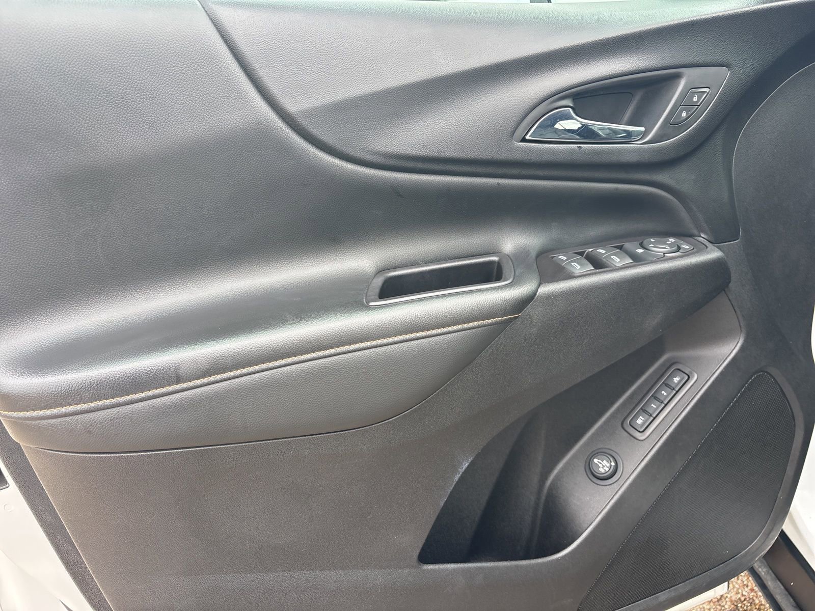 Used 2019 Chevrolet Equinox Premier image 10