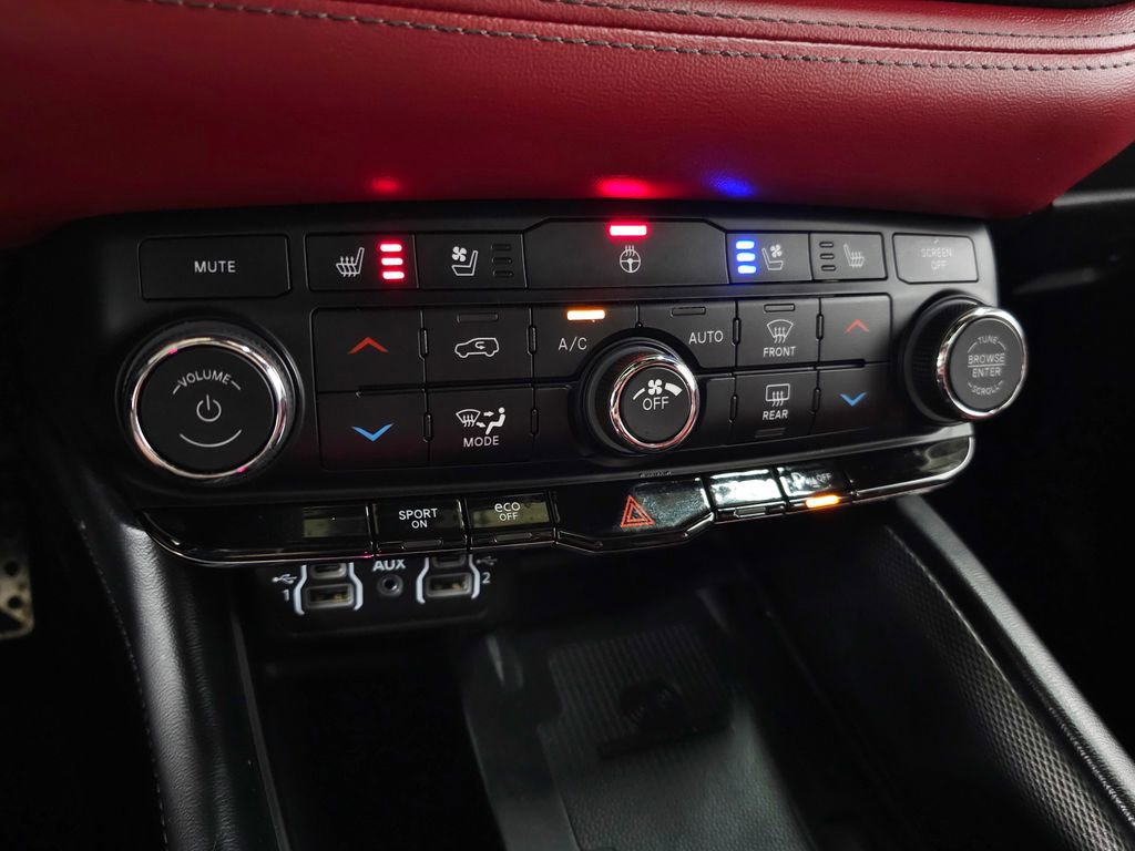 Used 2021 Dodge Durango R/T w/ Blacktop Package AWD/4WD image 32