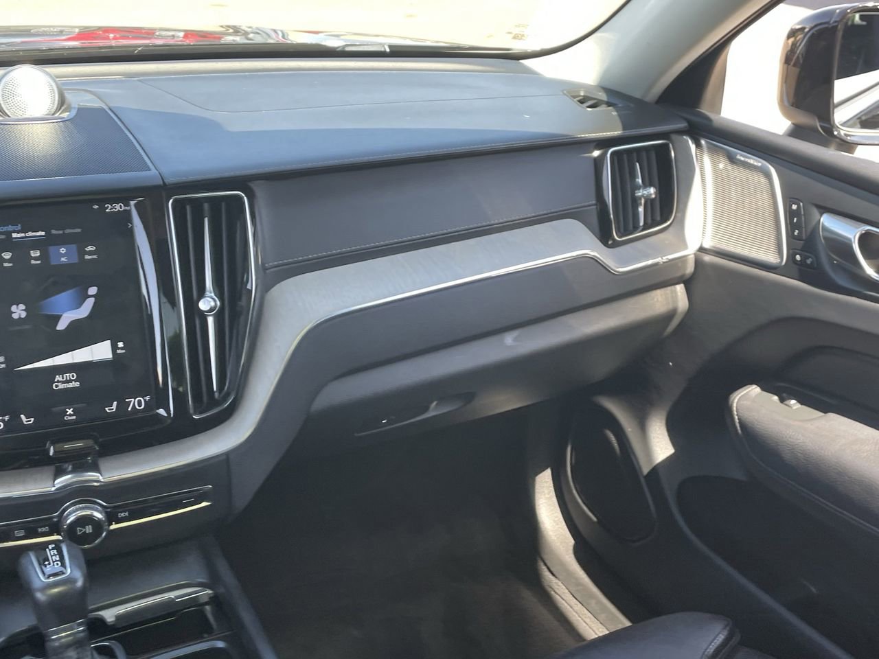 Used 2020 Volvo XC60 T6 Inscription w/ Protection Package Premier image 19