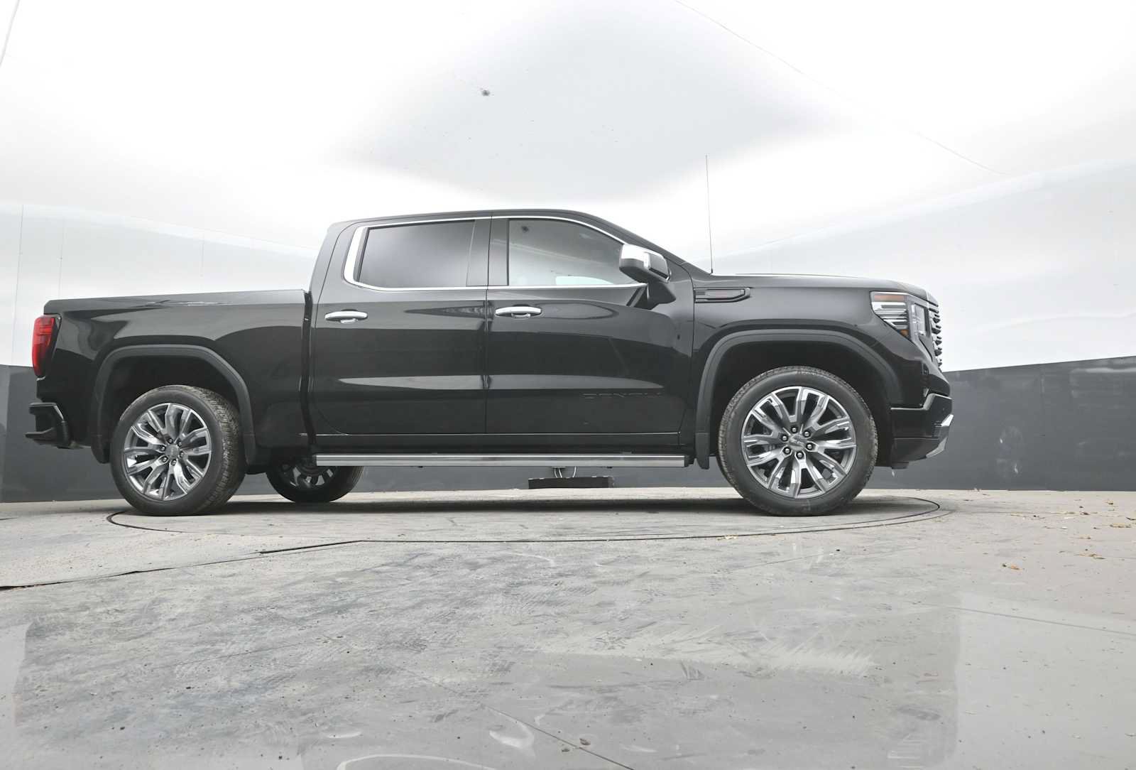 New 2026 GMC Sierra 1500 Denali w/ Denali Reserve Package AWD/4WD image 30