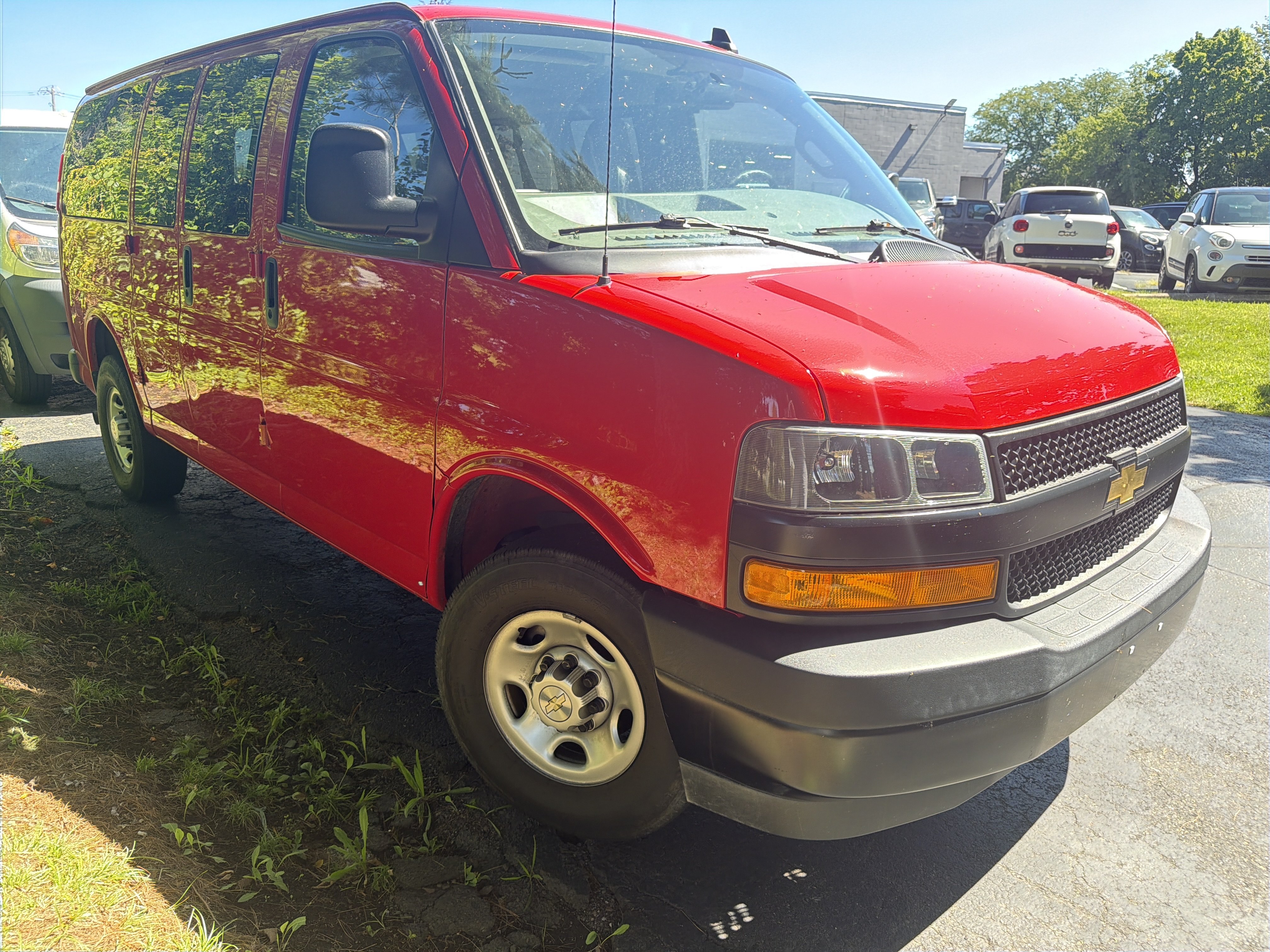 Used 2022 Chevrolet Express 3500 LS RWD image 1
