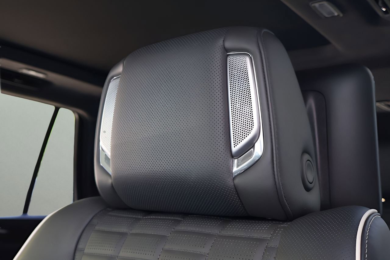 Certified 2024 Cadillac Escalade Premium Luxury Platinum image 13