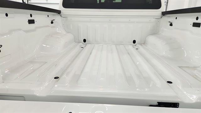 Certified 2025 Nissan Frontier SV RWD image 30