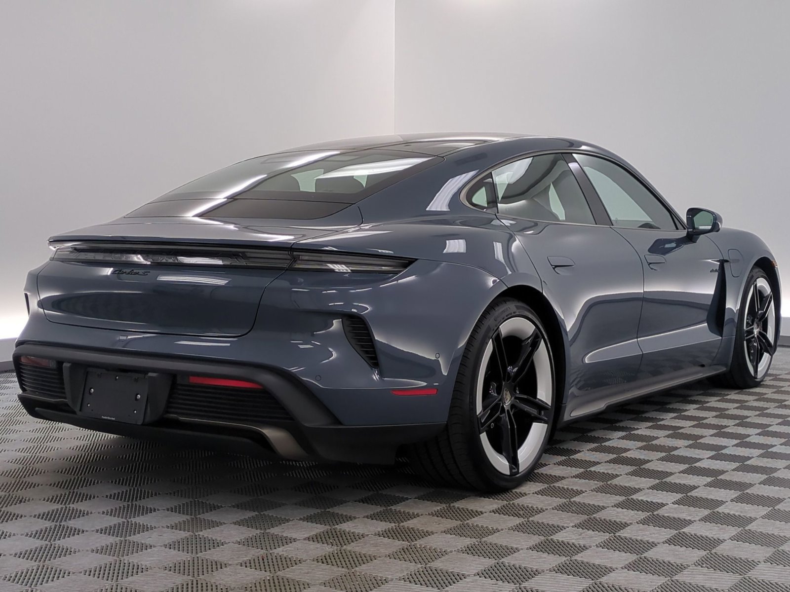 New 2026 Porsche Taycan Turbo S AWD/4WD image 6