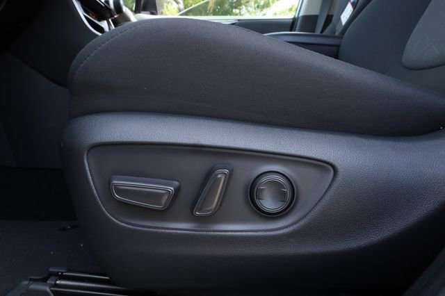 Used 2025 Toyota RAV4 XLE image 21