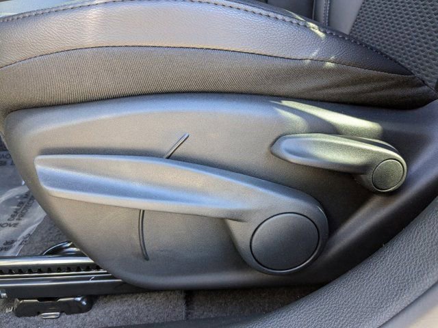 New 2026 Jeep Compass Latitude AWD/4WD image 19