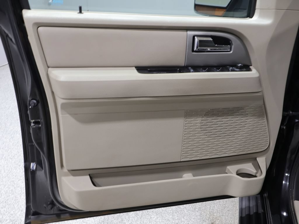Used 2012 Ford Expedition Limited AWD/4WD image 24