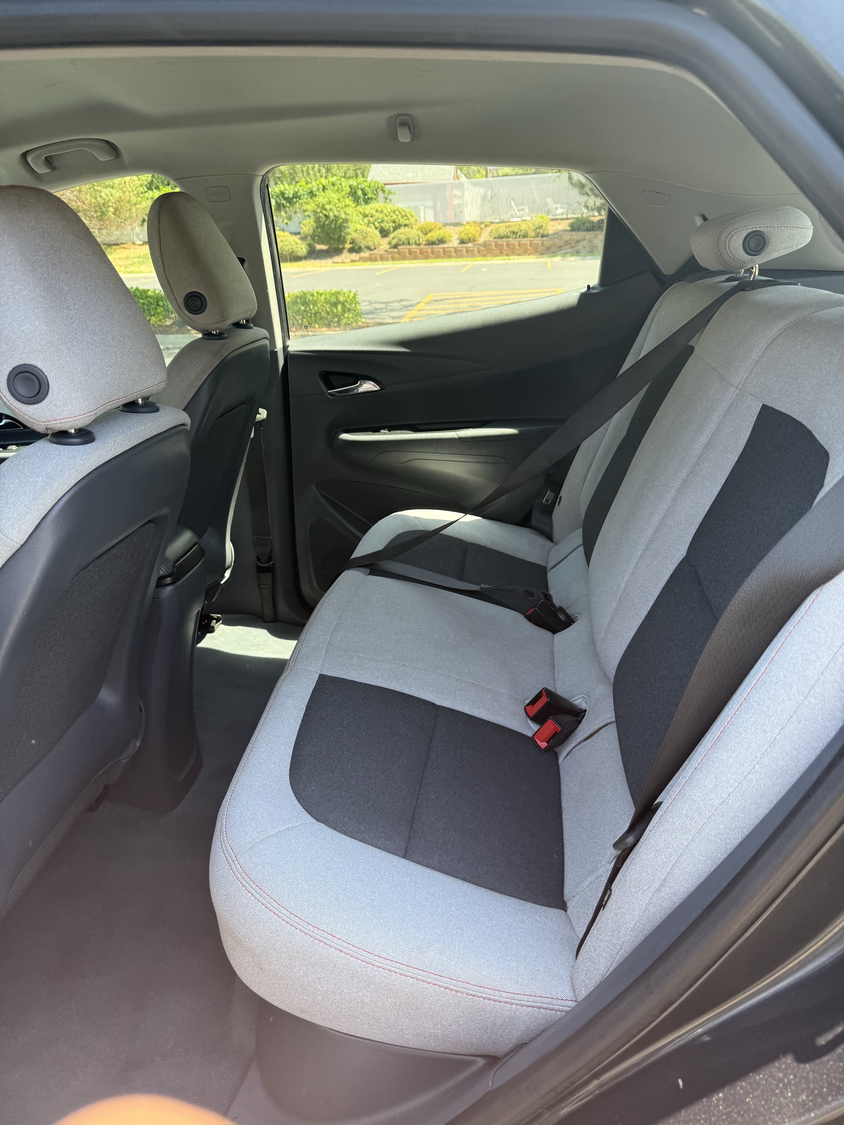 Used 2019 Chevrolet Bolt LT FWD image 11