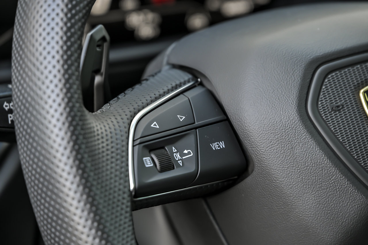 Used 2024 Lamborghini Urus S AWD/4WD image 23