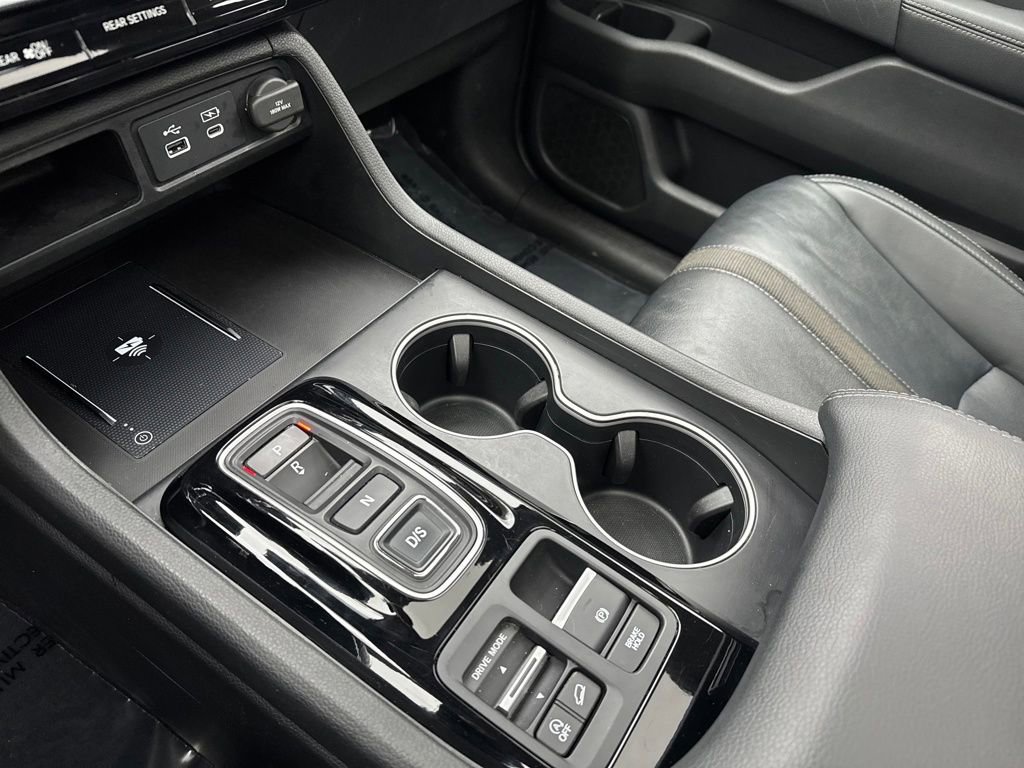 Used 2024 Honda Pilot Touring image 21