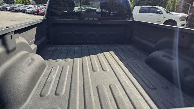 Used 2016 RAM 2500 SLT w/ Protection Group AWD/4WD image 9