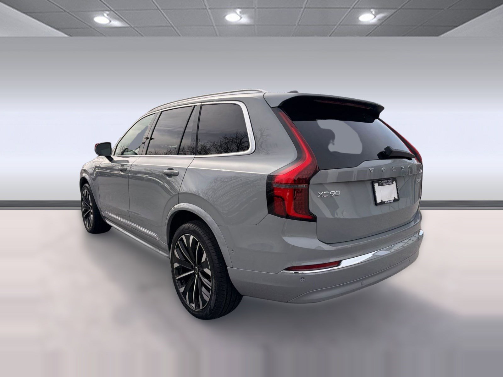 New 2026 Volvo XC90 T8 Plus image 3