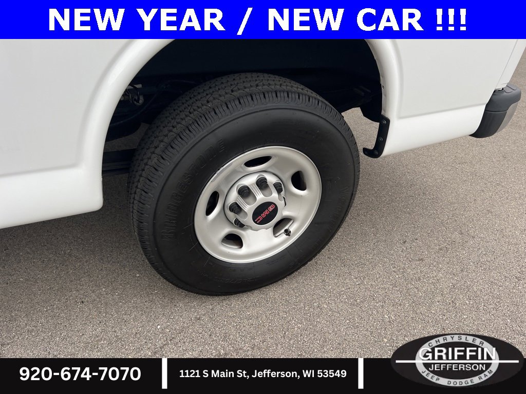 Used 2022 GMC Savana 2500 Work Van w/ Driver Convenience Package image 17
