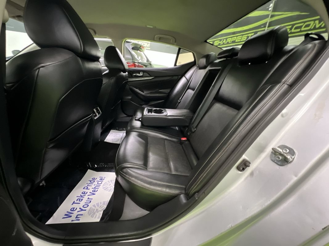 Used 2017 Nissan Maxima 3.5 SV FWD image 27