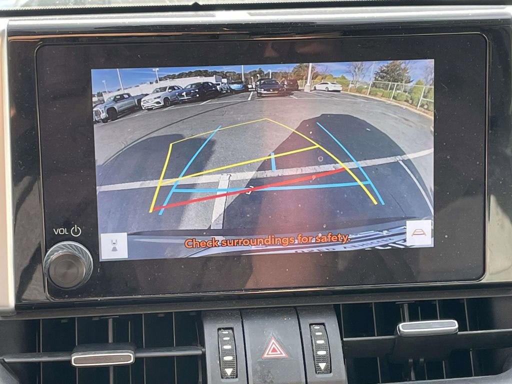 Used 2023 Toyota RAV4 XLE Premium image 41