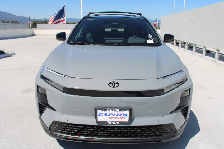 New 2026 Toyota C-HR AWD/4WD image 7