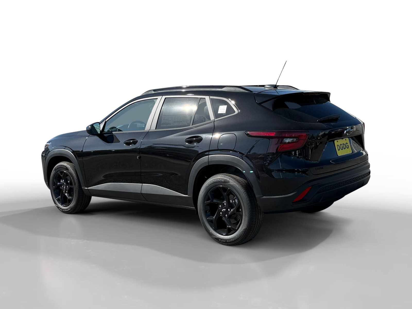New 2026 Chevrolet Trax LT w/ Midnight Edition image 3