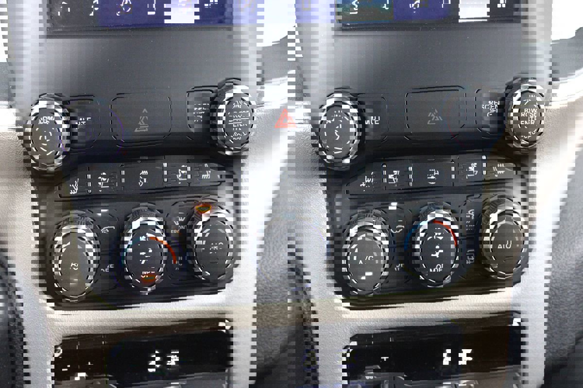 Used 2022 RAM 1500 Laramie image 13