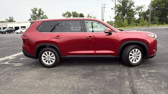 Certified 2024 Toyota Grand Highlander AWD image 10