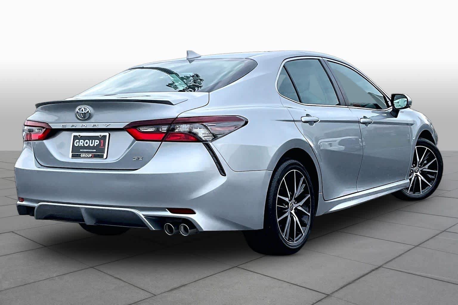 Used 2023 Toyota Camry SE FWD image 13